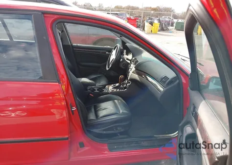 2004 BMW 325Xi from USA, damaged, VIN WBAEU33474PR06666